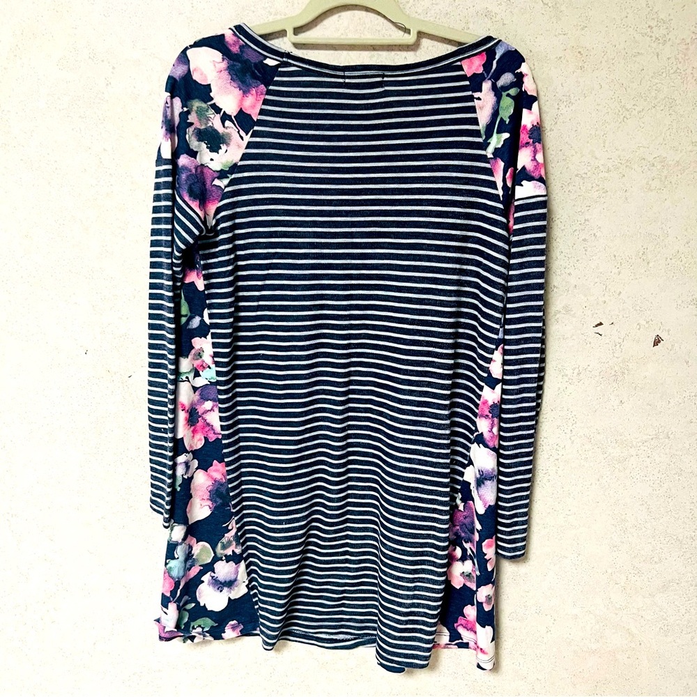 ALTAR'D STATE MEDIUM WOMENS OVERSIZED COLORFUL STRIPPED FLOWERY STRETCH‎ BLOUSE